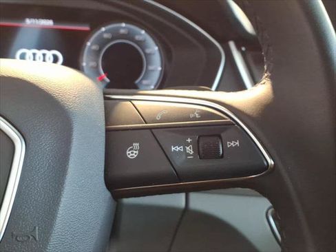 Certified 2025 Audi Q5 2.0T Premium AWD/4WD image 16