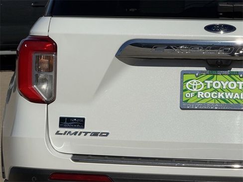 Used 2020 Ford Explorer Limited image 8