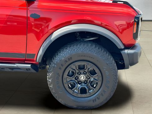 Used 2023 Ford Bronco Wildtrak AWD/4WD image 43