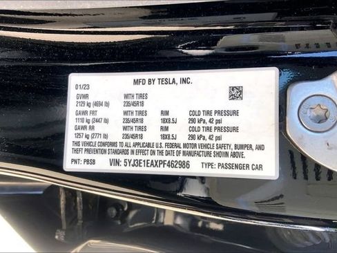 Used 2023 Tesla Model 3 Standard Range RWD image 4