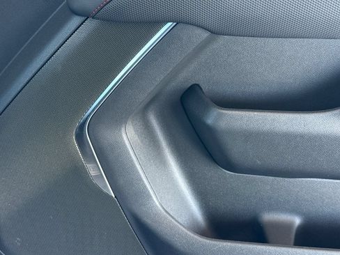 Used 2025 Chevrolet Suburban RST RWD image 29