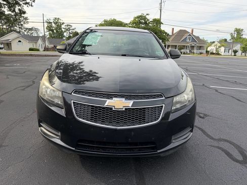 Used 2012 Chevrolet Cruze LS w/ Connectivity Package FWD image 2