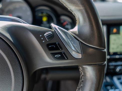 Used 2016 Porsche Panamera 4S w/ Premium Package Plus image 17