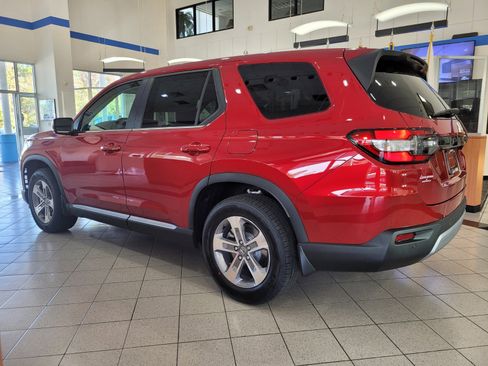 New 2025 Honda Pilot EX-L image 6