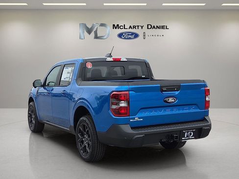 New 2026 Ford Maverick Lariat w/ Black Appearance Package image 4