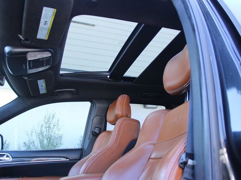 Used 2015 Jeep Grand Cherokee SRT w/ Trailer Tow Group IV image 19