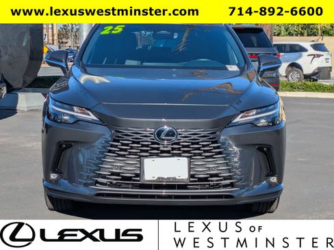 Used 2025 Lexus RX 350 Premium image 2