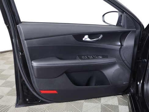 Used 2024 Kia Forte GT-Line w/ GT-Line Premium Package FWD image 24