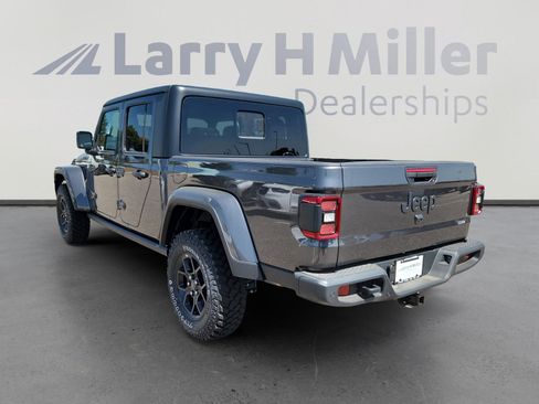 New 2025 Jeep Gladiator Willys image 4