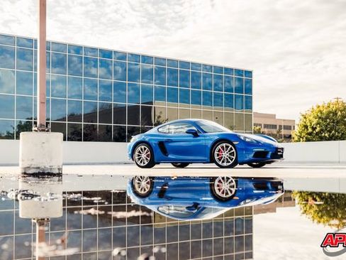 Used 2017 Porsche 718 Cayman S image 38