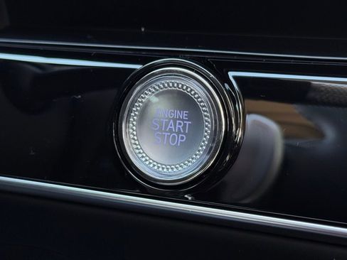 New 2026 Genesis GV70 2.5T Select image 37