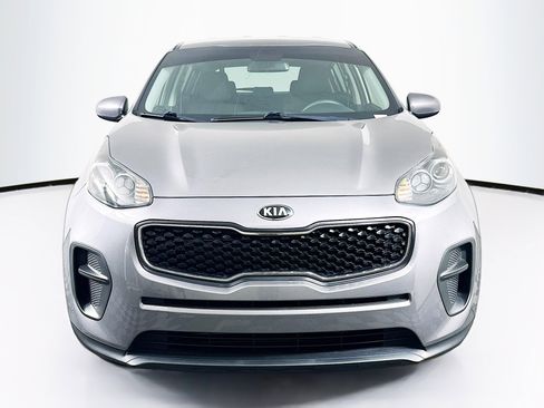 Used 2019 Kia Sportage LX FWD image 2