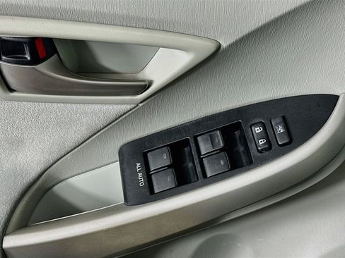 Used 2013 Toyota Prius Three FWD image 15