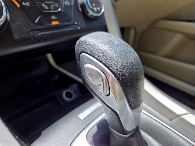 Used 2013 Ford Fusion SE FWD image 23