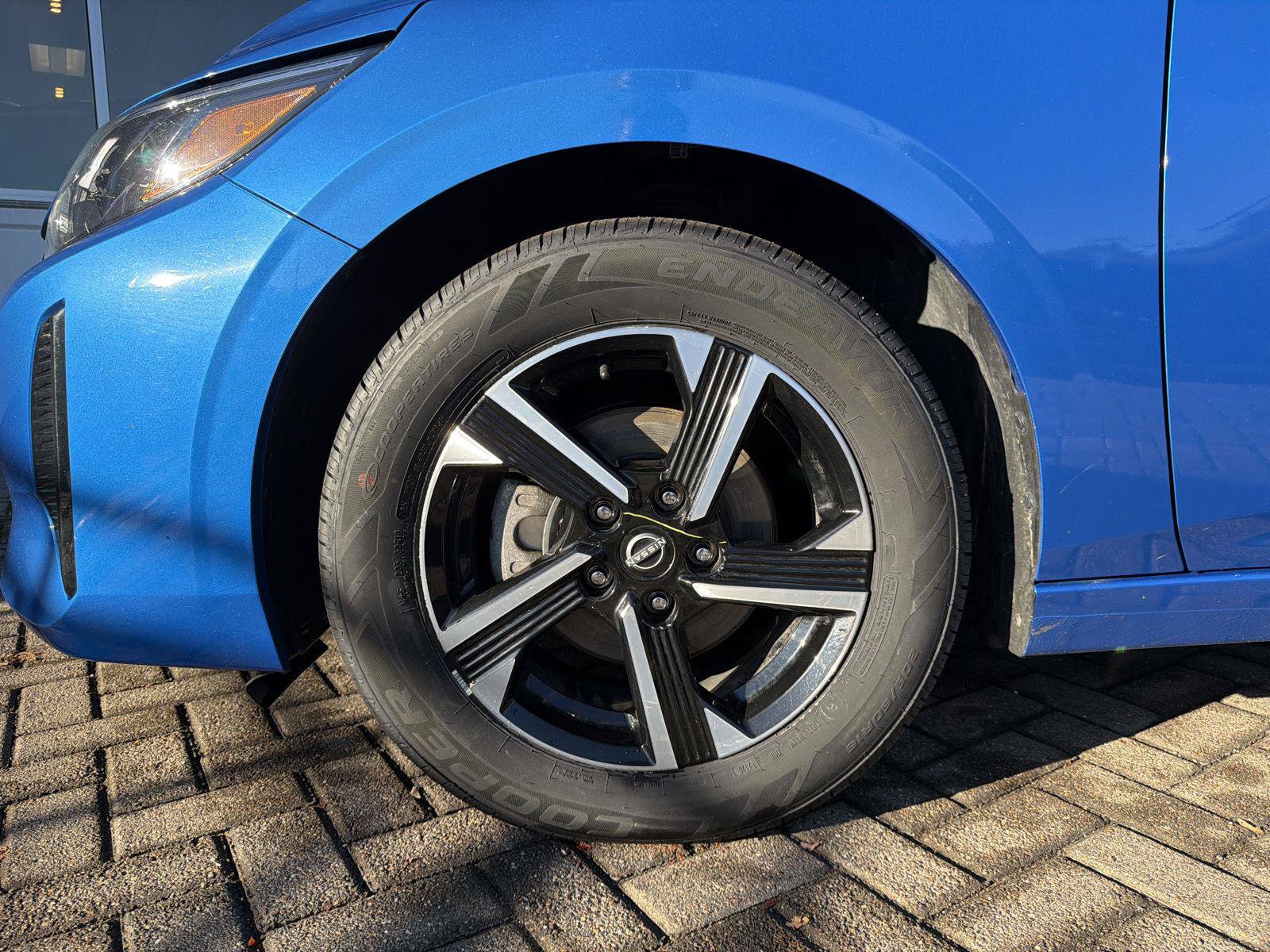 Used 2024 Nissan Sentra SV FWD image 10