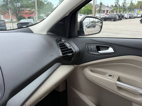 Used 2018 Ford Escape SEL FWD image 21