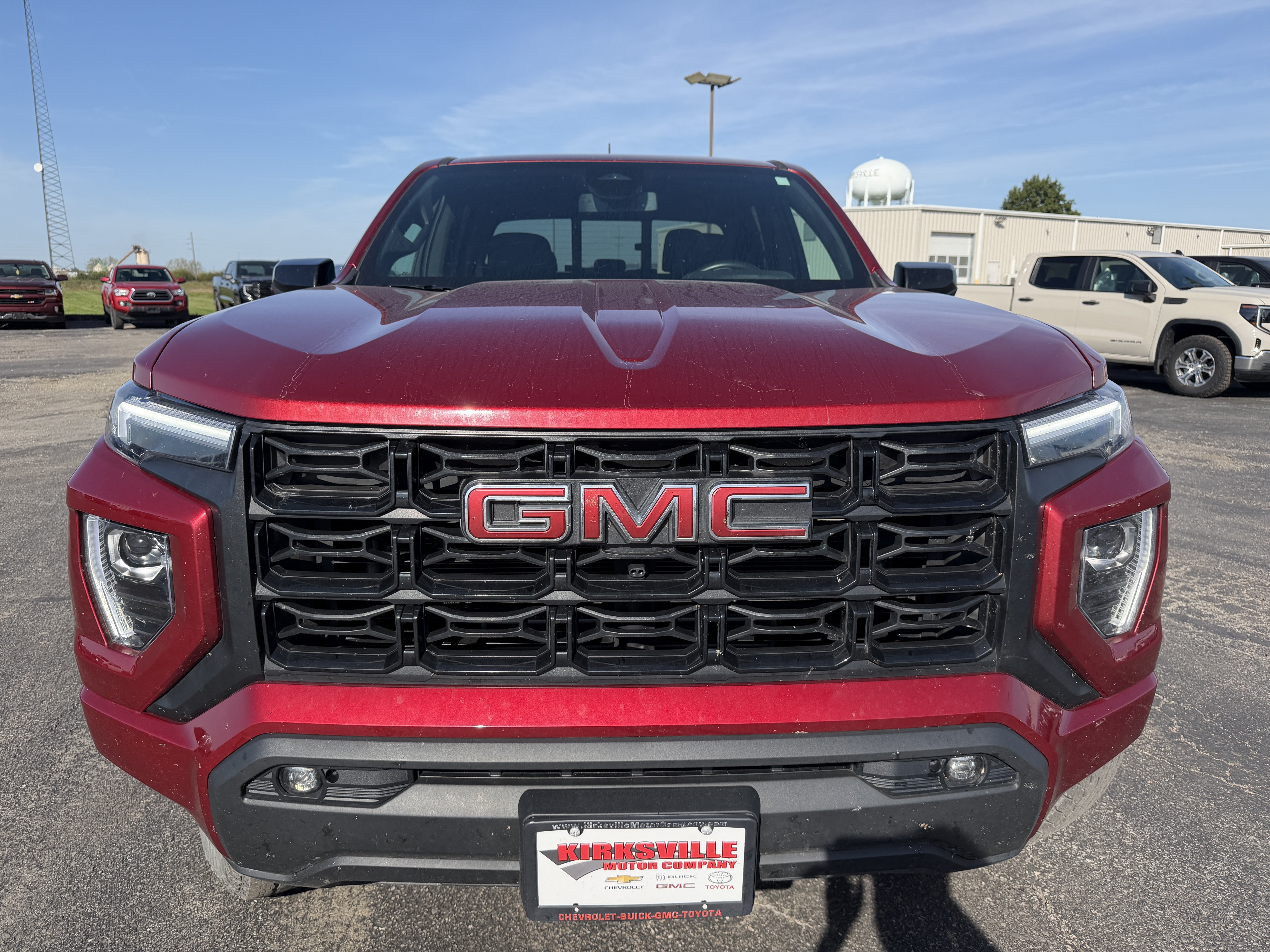 Used 2024 GMC Canyon Elevation w/ Elevation Premium Package AWD/4WD image 2