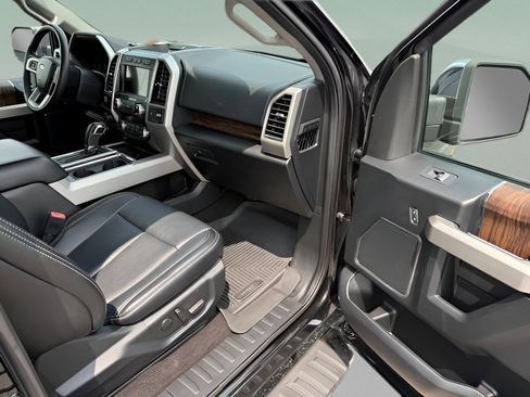 Used 2020 Ford F150 Lariat w/ Equipment Group 502A Luxury AWD/4WD image 13