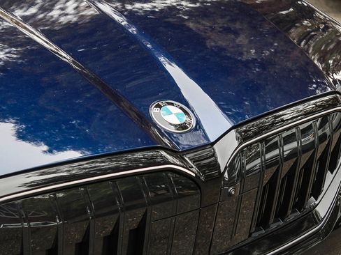 New 2027 BMW 530i w/ M Sport Package RWD image 9