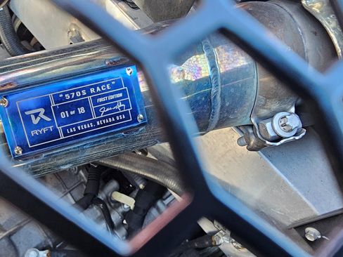 Used 2019 McLaren 570S Spider image 33