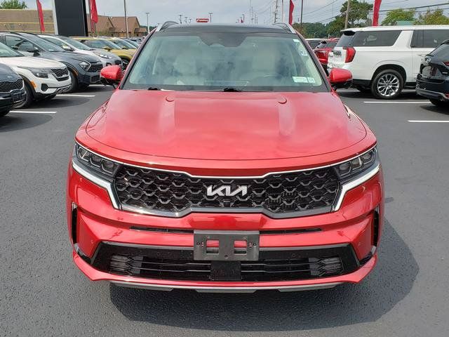 Certified 2023 Kia Sorento SX Prestige w/ Panoramic Sunroof Package AWD/4WD image 9