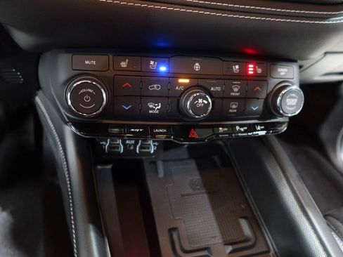 Used 2021 Dodge Durango SRT w/ Technology Group AWD/4WD image 24
