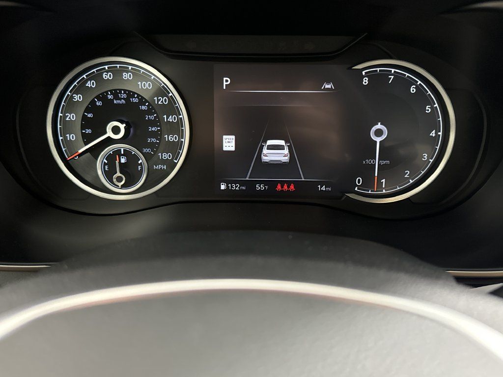 New 2026 Genesis G70 2.5T RWD image 16