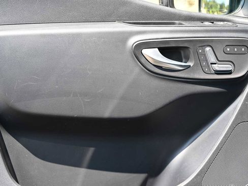 Used 2020 Mercedes-Benz Sprinter 2500 image 11