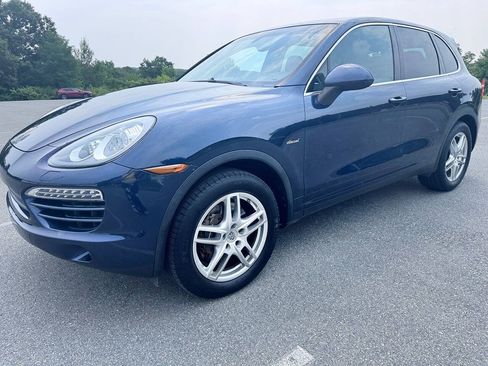 Used 2013 Porsche Cayenne Diesel AWD/4WD image 3