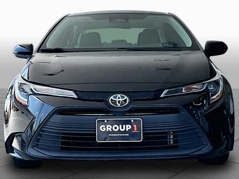 Used 2024 Toyota Corolla LE FWD image 4