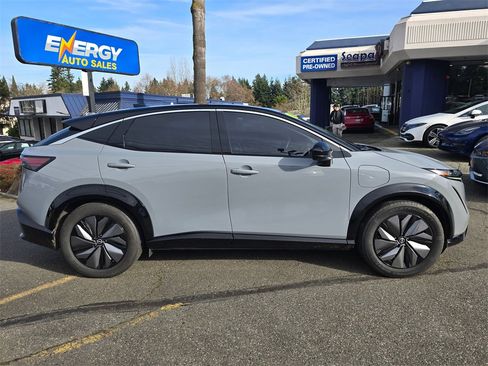 Used 2024 Nissan Ariya FWD image 2