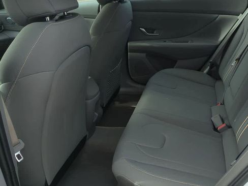 New 2026 Hyundai Elantra SEL Sport FWD image 21
