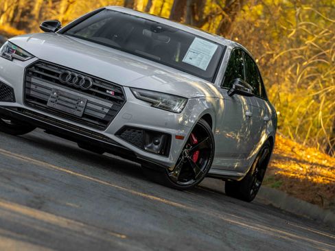 Used 2019 Audi S4 Premium Plus w/ Premium Plus Package image 24