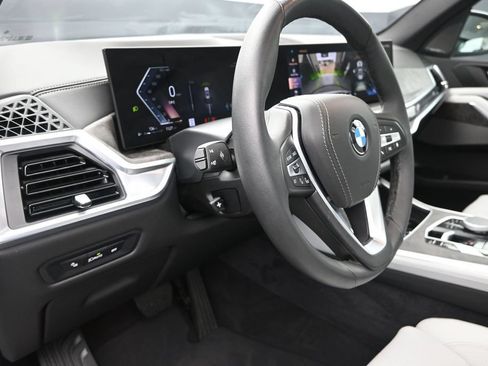 Certified 2026 BMW X5 xDrive40i w/ Climate Comfort Package AWD/4WD image 12