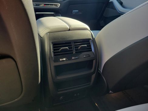 Used 2024 BMW X5 xDrive40i w/ Premium Package image 15