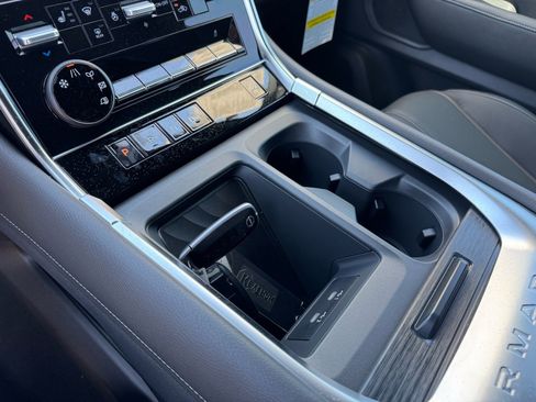 New 2025 Nissan Armada SL w/ Captain's Chari Seat Package image 12