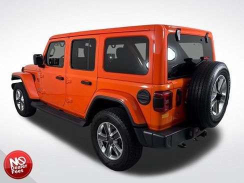 Used 2019 Jeep Wrangler Unlimited Sahara AWD/4WD image 6