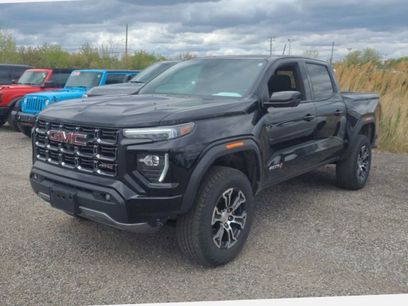 Used 2025 GMC Canyon AT4 w/ Technology Plus Package
