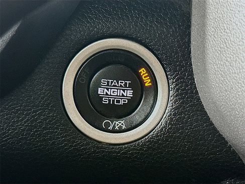 Used 2024 RAM 2500 Big Horn image 28