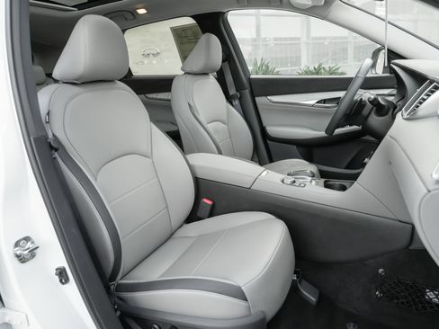 Certified 2023 INFINITI QX50 Sensory w/ Accent Package AWD/4WD image 40