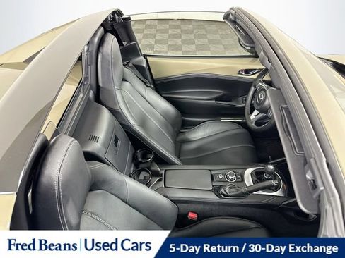 Used 2024 MAZDA MX-5 Miata RF Grand Touring RWD image 40