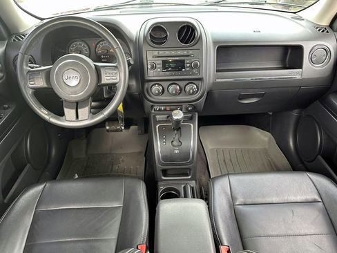 Used 2015 Jeep Patriot High Altitude image 13