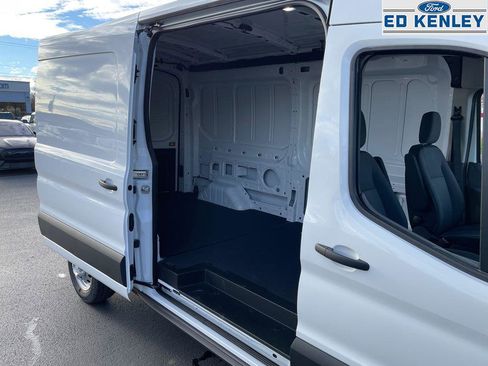 New 2026 Ford Transit 250 148 Medium Roof image 22