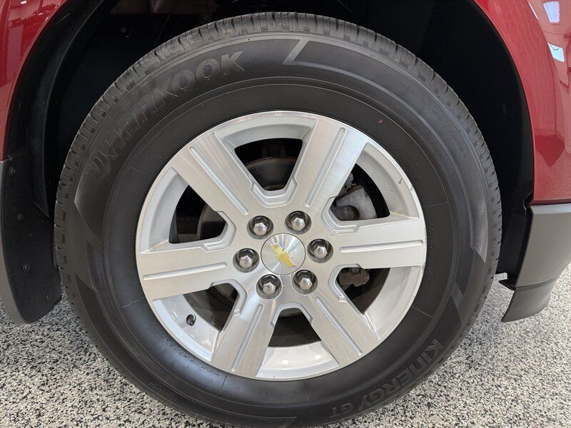 Used 2010 Chevrolet Traverse LT w/ Personal Connectivity Package AWD/4WD image 29