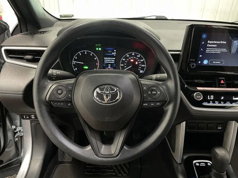 Used 2024 Toyota Corolla Cross AWD Hybrid image 19
