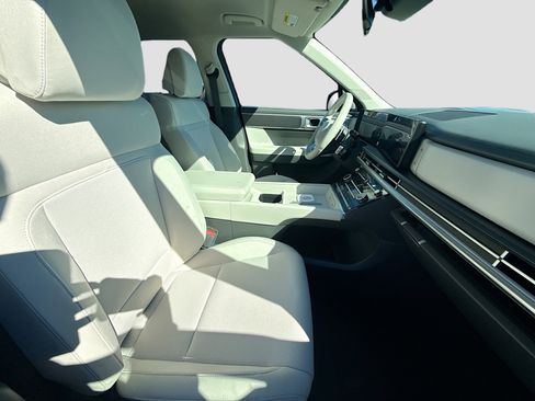 New 2026 Hyundai Santa Fe SE image 21