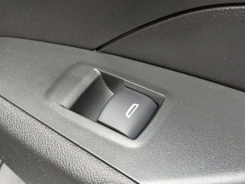 New 2026 Chevrolet Trax ACTIV w/ Sunroof Package image 31