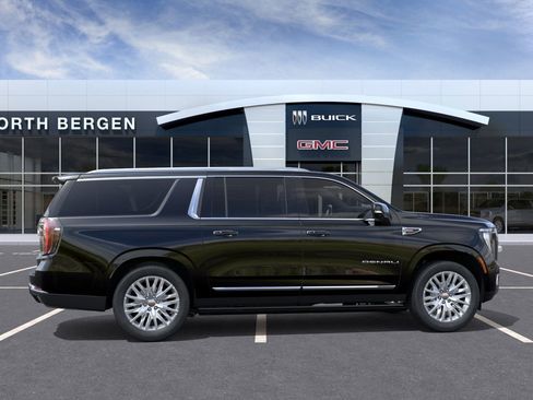 New 2026 GMC Yukon XL Denali w/ Sun & Power Step Package image 5