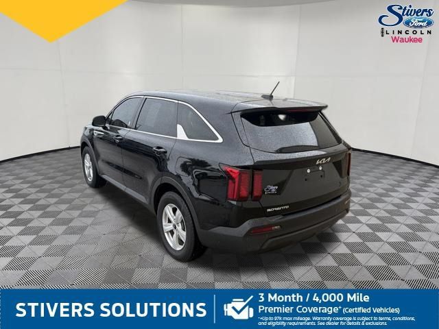 Used 2023 Kia Sorento LX FWD image 10