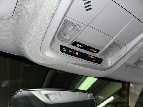 Used 2018 GMC Acadia SLE w/ Driver Alert Package I image 17